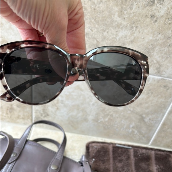 Frye bundle - Picture 11 of 16